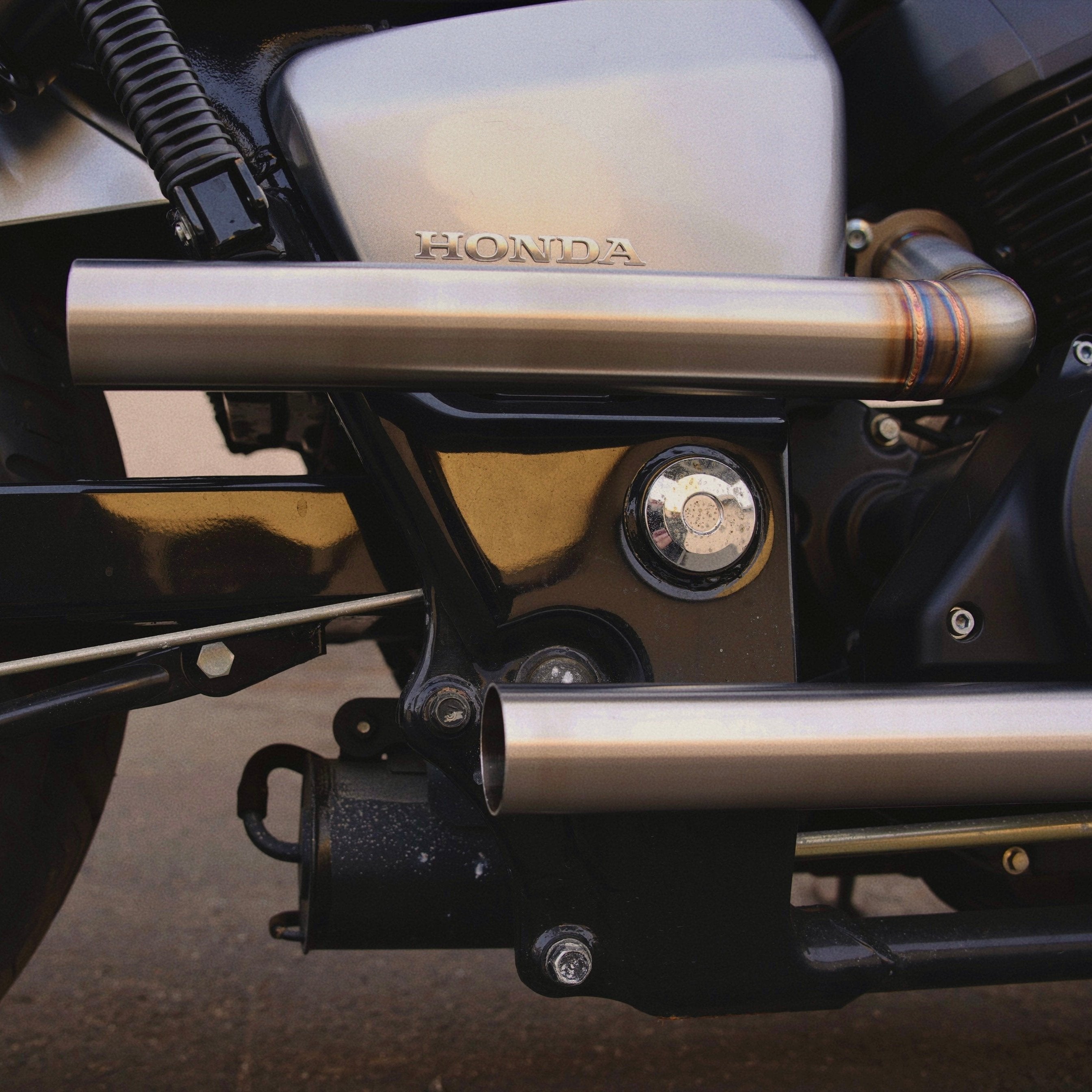 HI-LO Drag Stainless Steel Exhaust for Honda Shadow VT750 - 2004 & Newer Aero Phantom Spirit