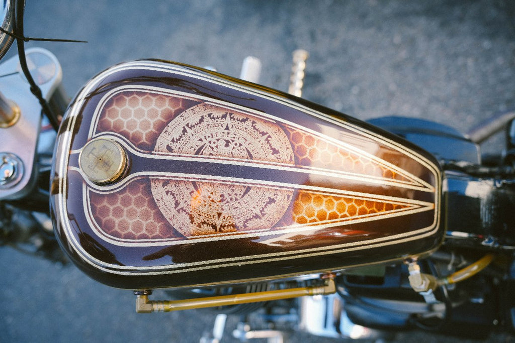 Custom Peanut Gas Tank for Honda Shadow VT750DCA Spirit 2001