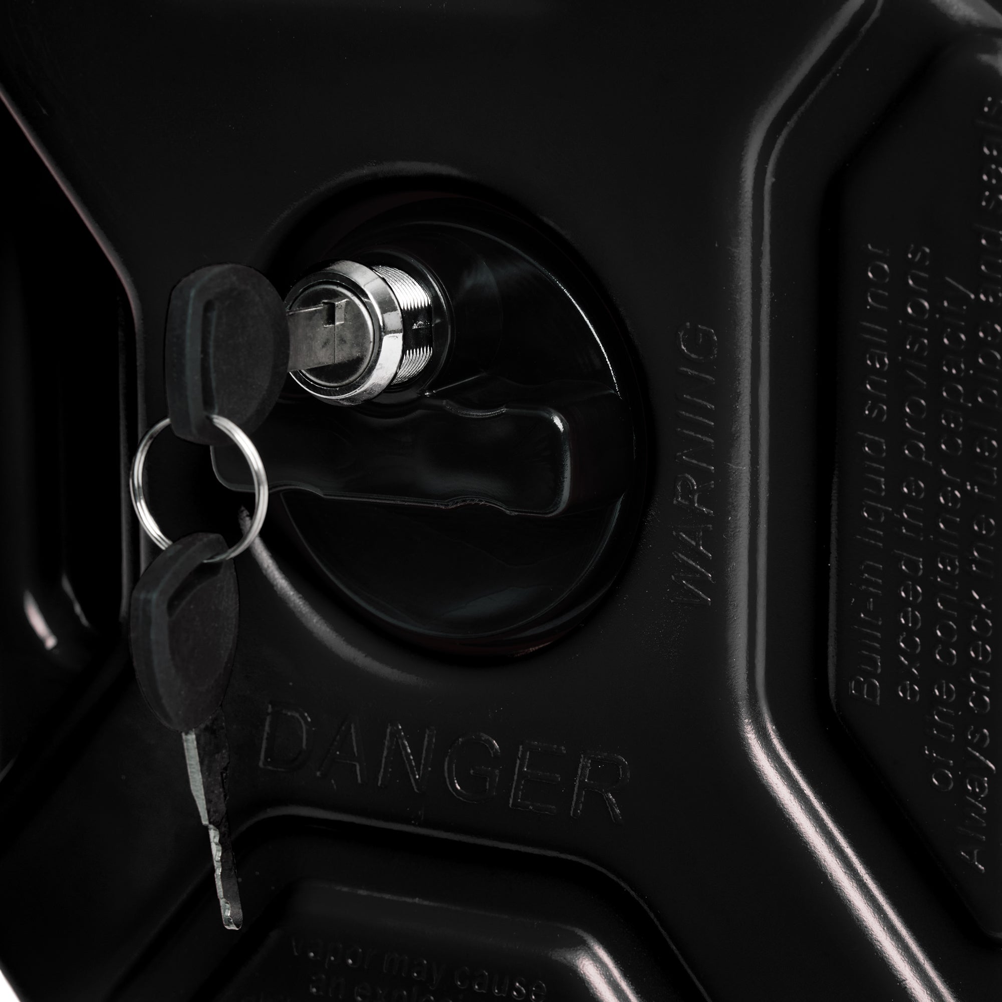 3L Lockable Jerry Can + Sissy Bar Mount