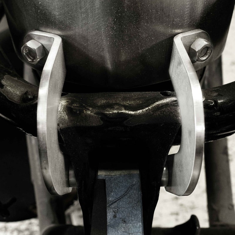 Pressio Bolt On Fender Mount for Curved Fender - Honda Shadow