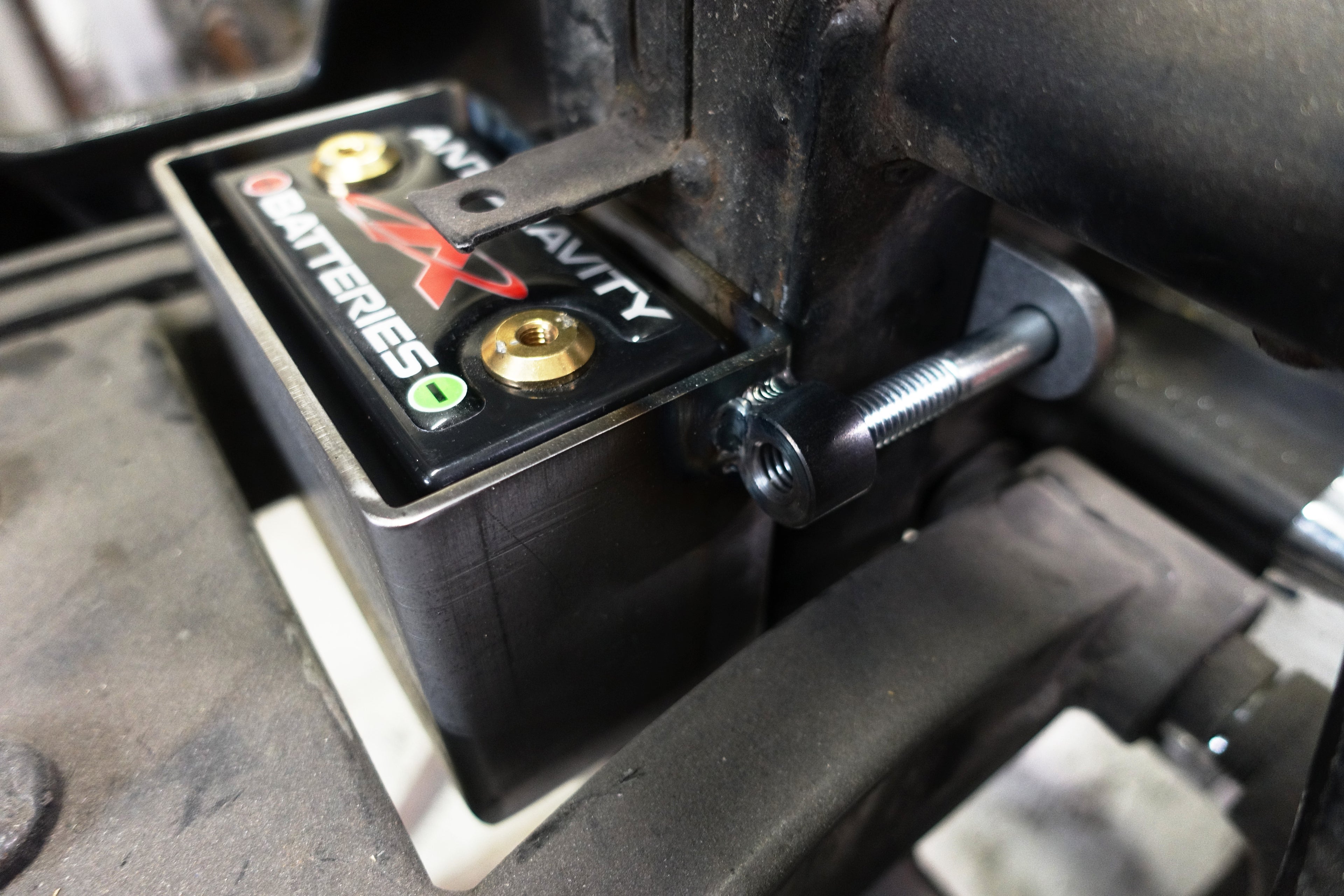 TJ Brutal Customs Bolt On Battery Box VT750